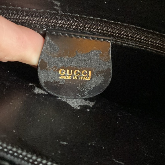 Gucci Rare Vintage Black Smooth Leather Shoulder Bag with Gold Logo - Picture 10 of 13